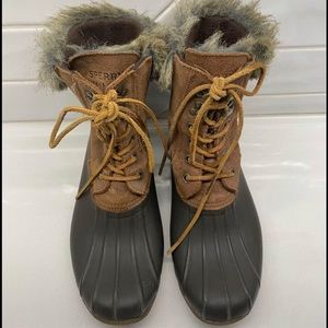 Sperrys Faux Fur Trimmed Winter Boot